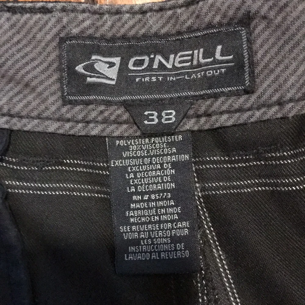 Men’s Size 38 O’Neill Black Flat Front Shorts - Picture 2 of 6